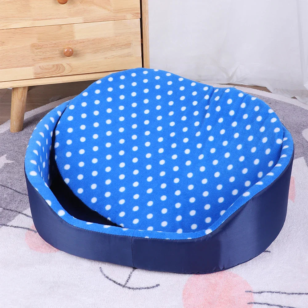 "Minimalist Pet Bed – Soft Poka Dot Sponge Cushion for Cats & Dogs – Chic Puppy House Mat & Habitat Accessory"