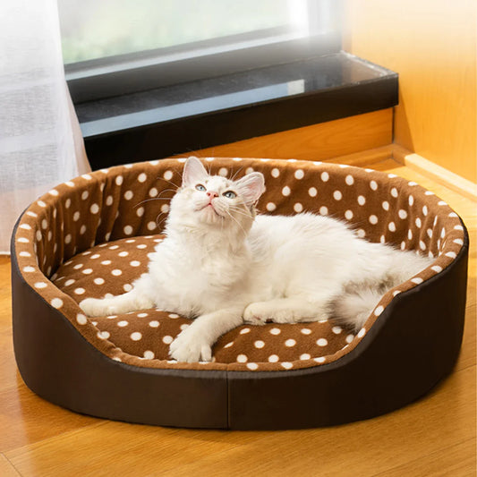"Minimalist Pet Bed – Soft Poka Dot Sponge Cushion for Cats & Dogs – Chic Puppy House Mat & Habitat Accessory"